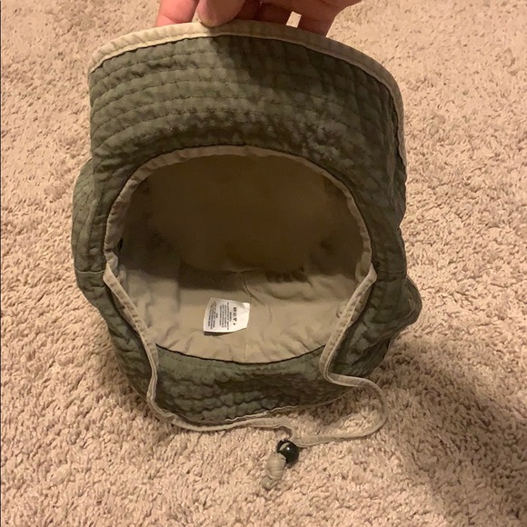 Bucket hat - Picture 2 of 4